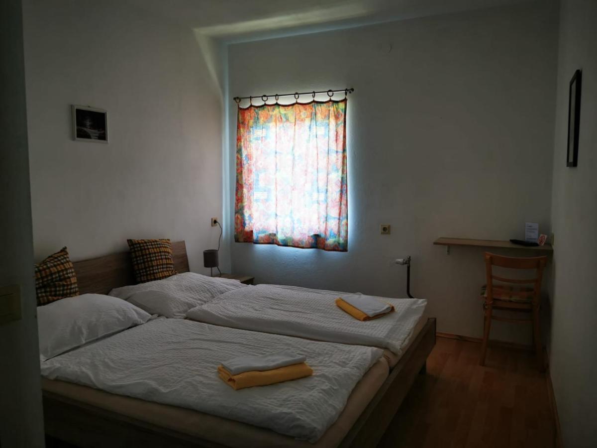 מיסטלבאך Hotel Goldene Krone מראה חיצוני תמונה