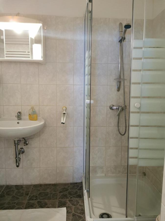 מיסטלבאך Hotel Goldene Krone מראה חיצוני תמונה